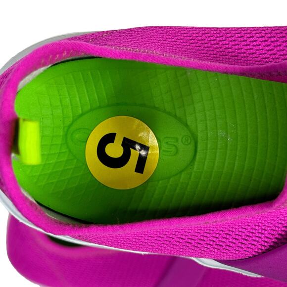 OOFOS OOmg Low Recovery Sneaker Women's Pink Athletic SZ 5 Shoes NEW Slip On - Picture 5 of 11